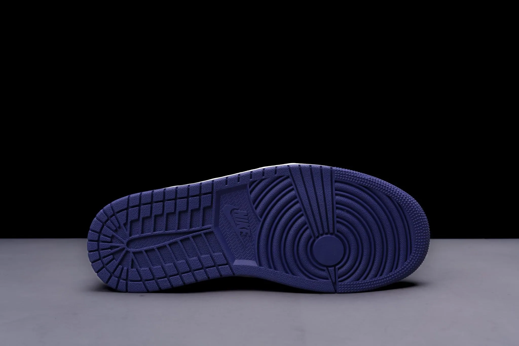 AIR JORDAN 1 LOW SKY J PURPLE (WOMEN’S)