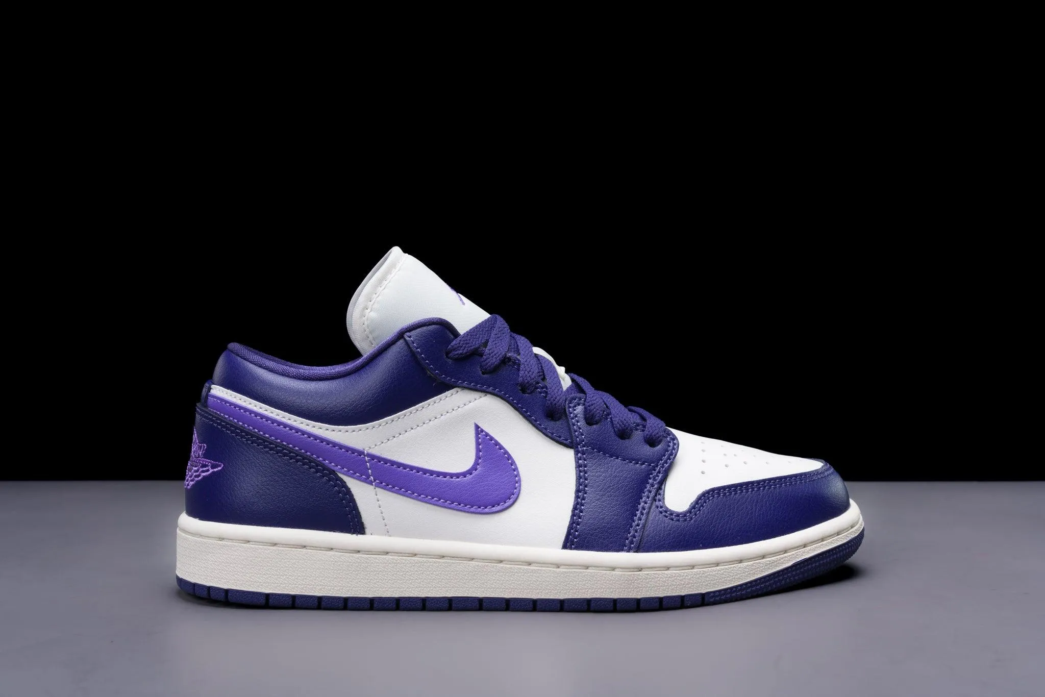 AIR JORDAN 1 LOW SKY J PURPLE (WOMEN’S)
