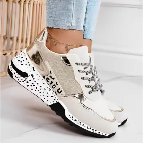Relaxed and lightweight Sneakers